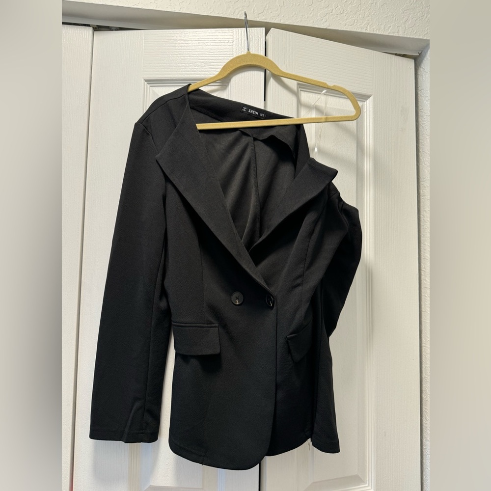 SHEIN off the shoulder blazer